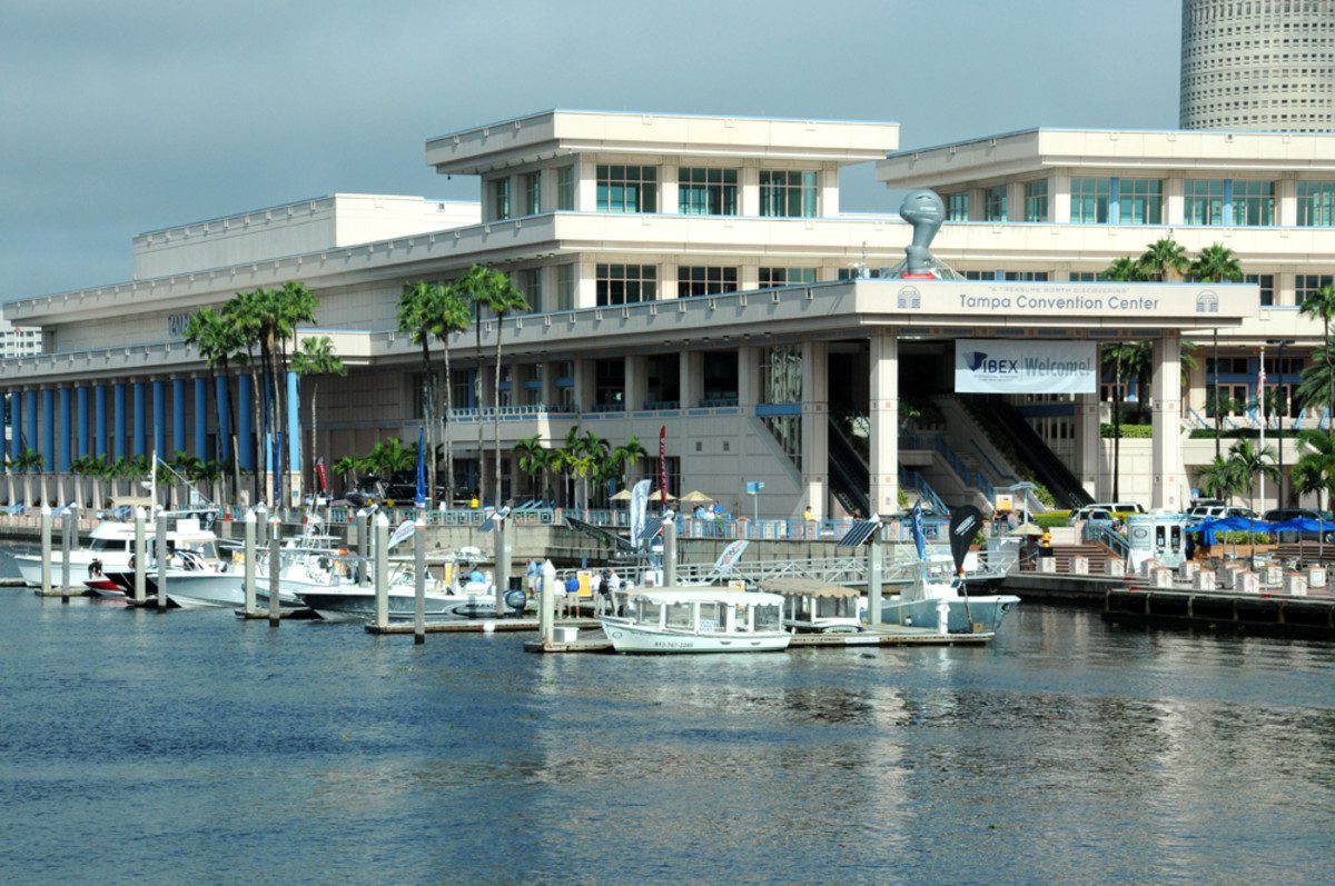 docks-at-tampa-bay-convention-center-wilson-girgenti