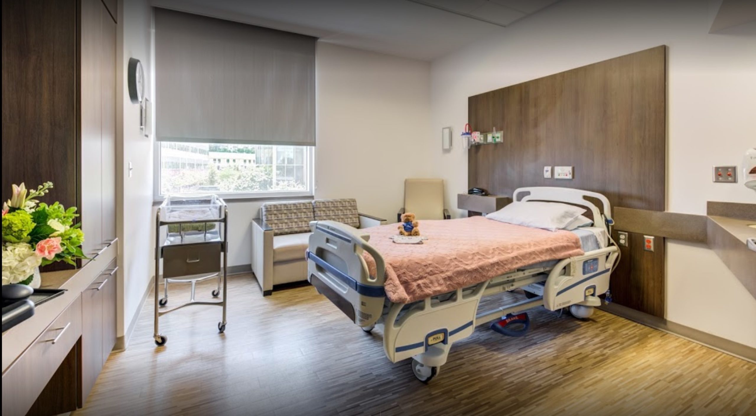 Baylor Scott & White Lakeway _40,000s_4-story Medical Office Space_Patient Room