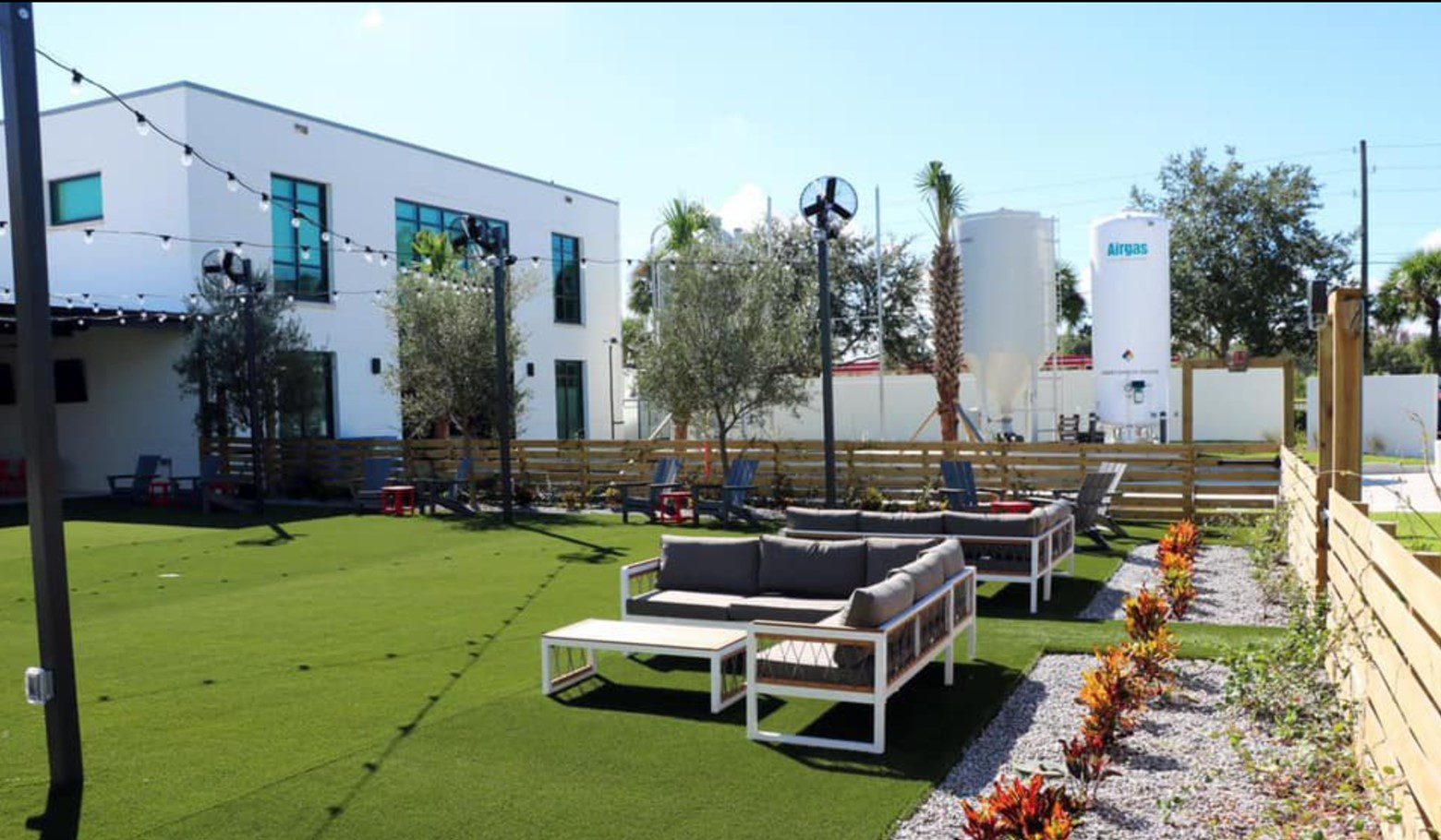 Florida Ave Brewery Wesley Chapel_Brew Bus_Outside_2_Fire Sprinkler