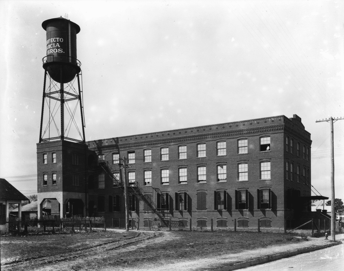 B29-00004219-d5934c33-de3a-4daa-92cb-f46ebe94c201