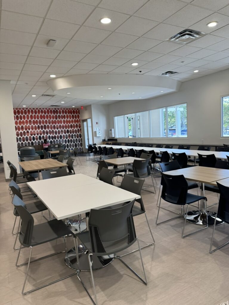 5600 Broken Sound 19